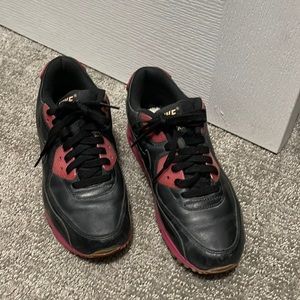 Nike Airmax Pink and Black. Size 8.5